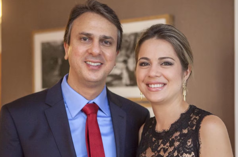 A psicopedagoga Onélia Santana e o ministro da Educação, Camilo Santana. Onélia foi nomeada conselheira do Tribunal de Contas do Estado do Ceará nesta sexta-feira, 13
