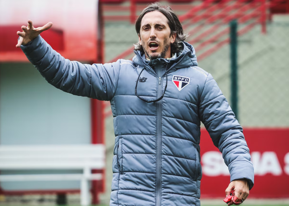 Luis Zubeldía mostrou otimismo no São Paulo para a disputa da Libertadores de 2025