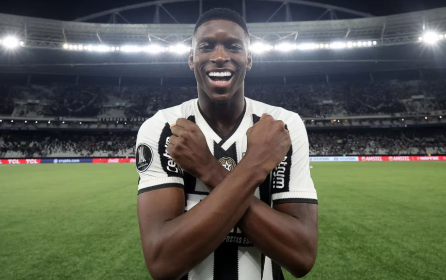 Luiz Henrique, um dos destaques do Botafogo, interessa a Fiorentina, da Itália