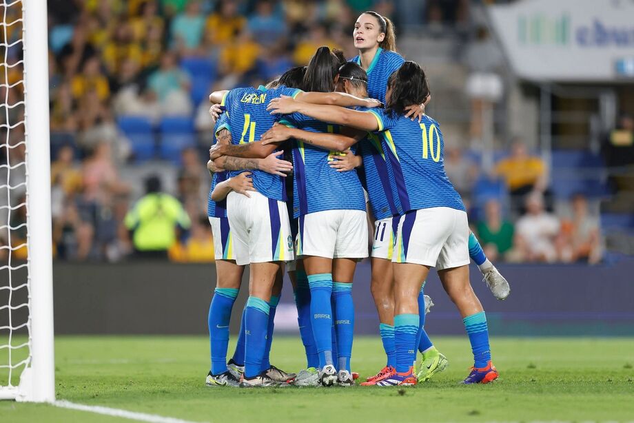 Seleção feminina de futebol volta a vencer Austrália e fecha ano com saldo positivo