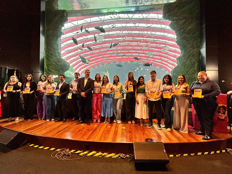 Representantes das instituições parceiras da campanha Caixa Encantada na solenidade realizada no Bioparque Pantanal