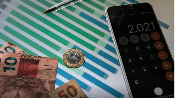 Boletim Macrofiscal do Ministério da Fazenda revisou para baixo a projeção de crescimento da economia em 2026.