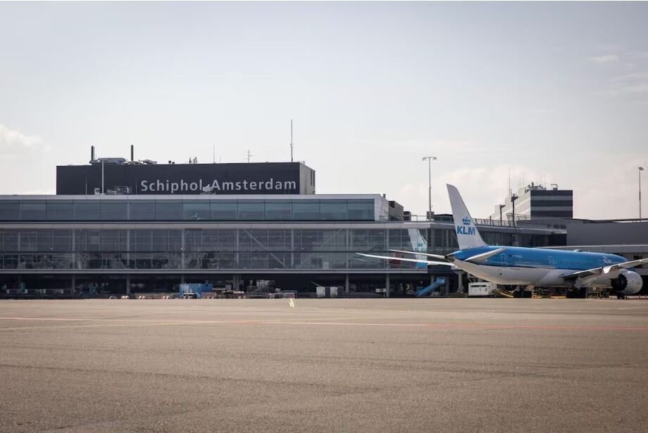 Avião da KLM deveria pousar em Amsterdam, mas precisou fazer um pouso de emergência em Torp, na Noruega