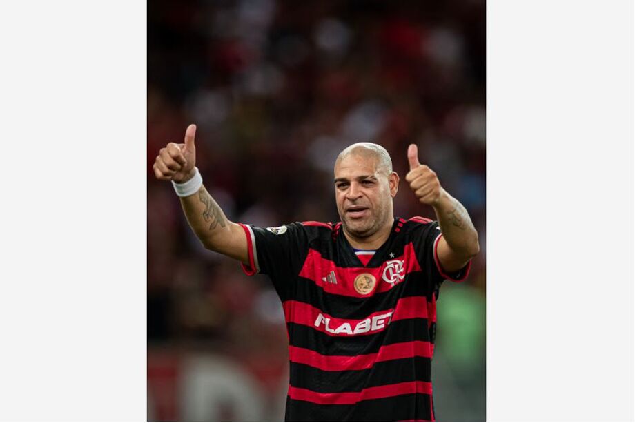 Adriano Imperador em sua despedida oficial dos gramados