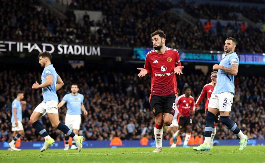 United vira em 2 minutos contra o City, vence clássico de Manchester e afunda o rival na crise