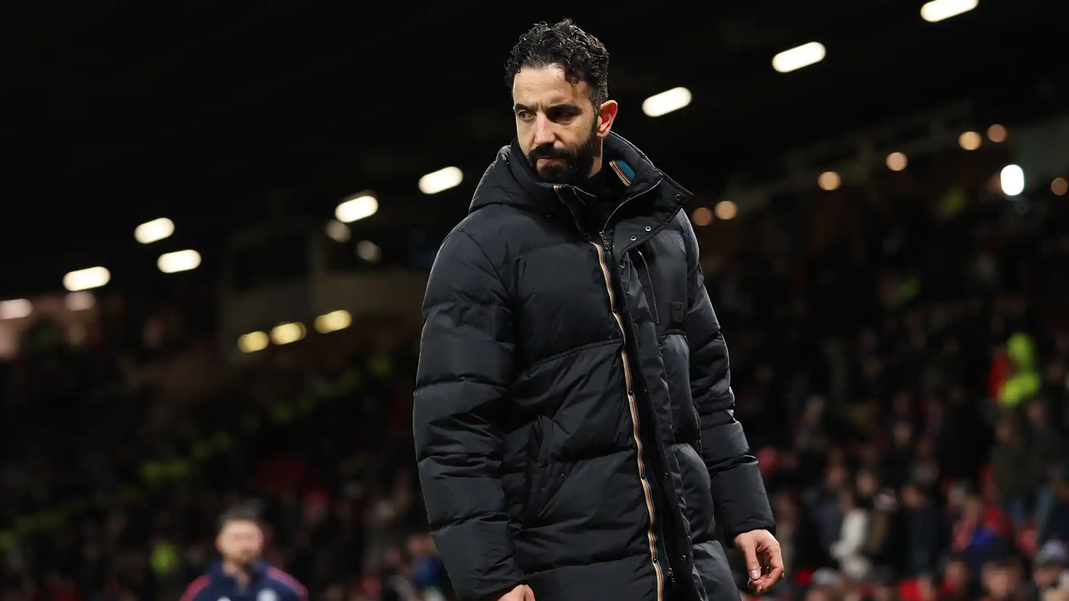 Rúben Amorim prevê United brigando contra o rebaixamento no Campeonato Inglês: 'Constrangedor'