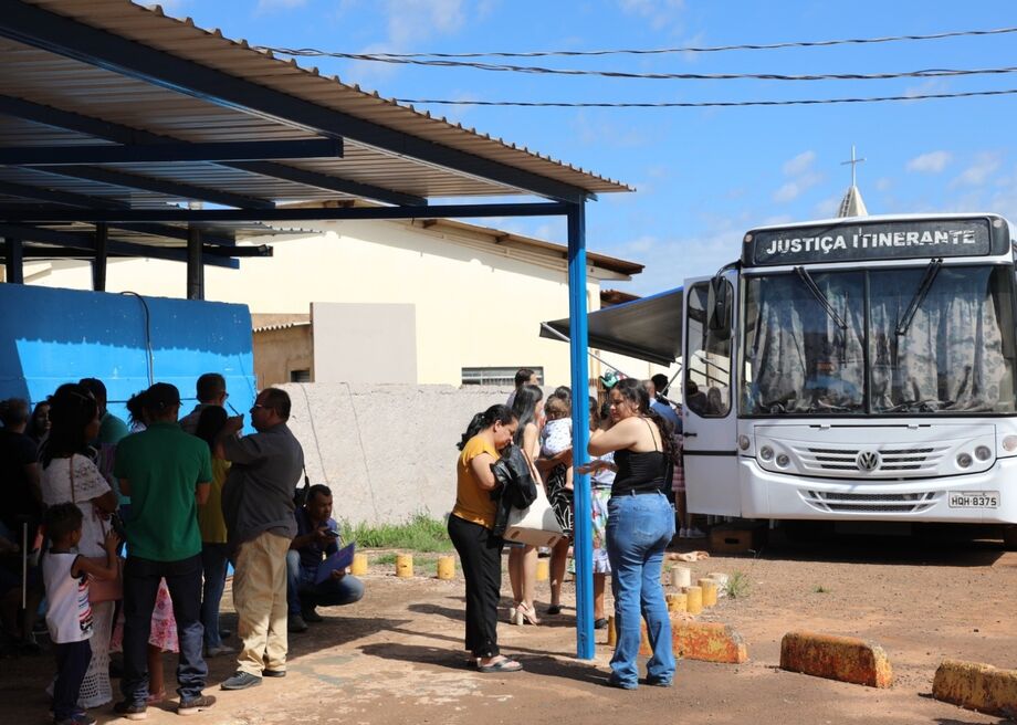 Justiça sobre rodas: projeto itinerante encerra o ano resolvendo problemas com rapidez e simplicidade