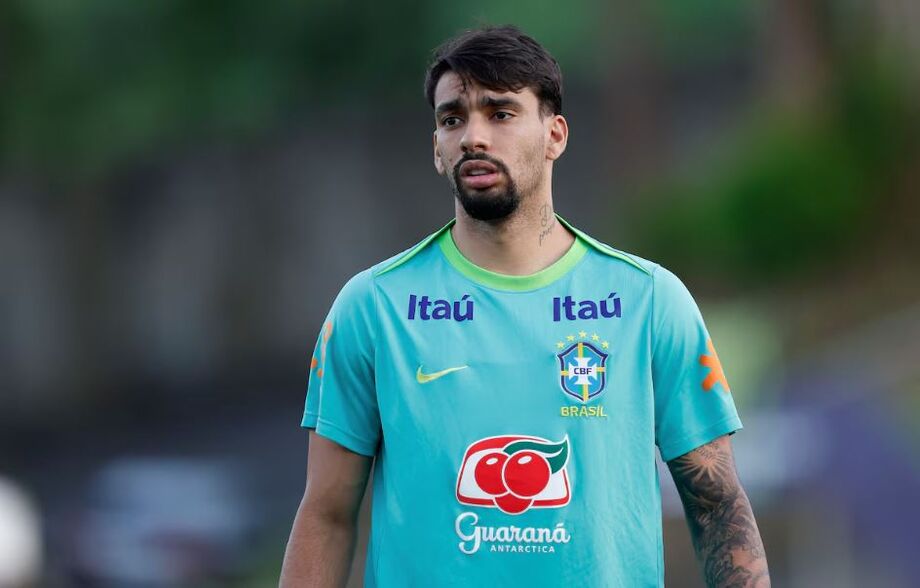 Seleção Brasileira treina no estádio do Barradão em Salvador nesse domingo 17/11.
