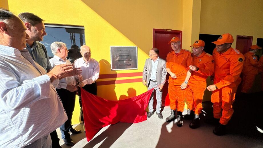 O Governo do Estado, por meio da Secretaria de Estado de Justiça e Segurança Pública, inaugurou nesta terça-feira (17) o novo quartel do Corpo de Bombeiros Militar em Nova Casa Verde, distrito de Nova Andradina