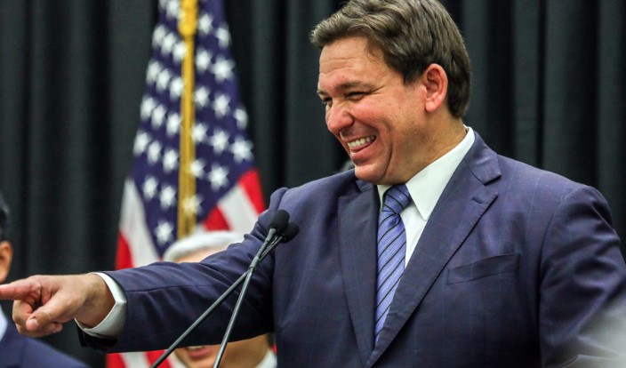 O governador da Flórida, Ron DeSantis
