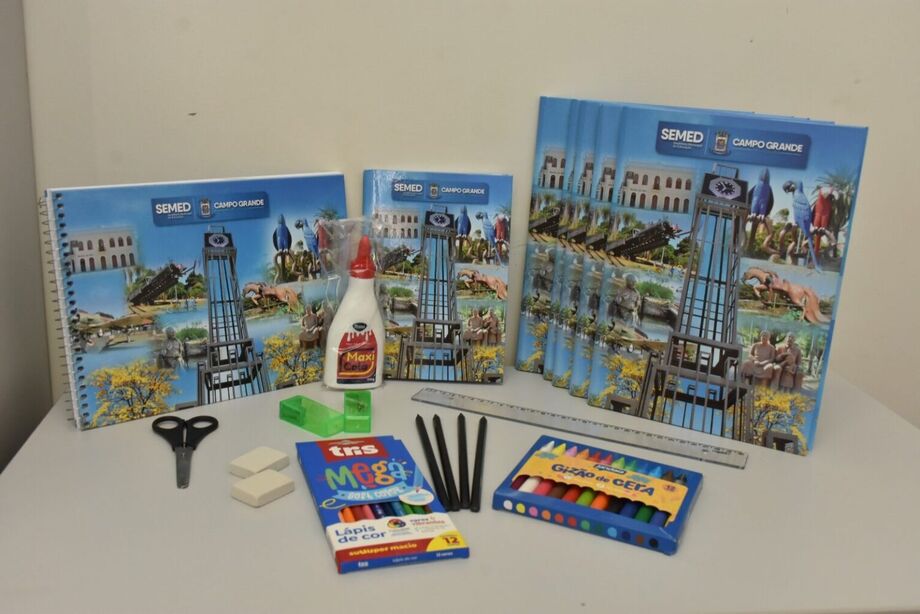 A Prefeitura de Campo Grande, por meio da Secretaria Municipal de Educação (Semed), deu início à entrega antecipada dos kits escolares para o ano letivo de 2025 da Reme