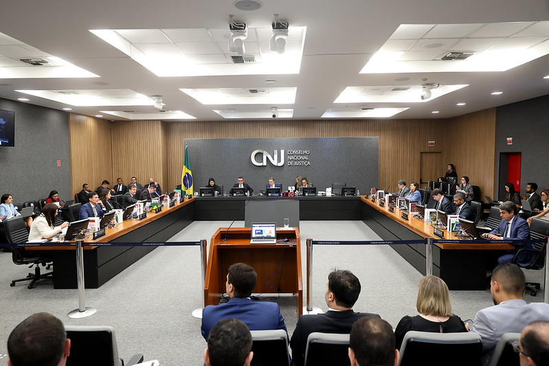 CNJ e FGV lançam o 1.º Exame Nacional dos Cartórios, com inscrições de 29 de janeiro a 27 de fevereiro e prova marcada para 13 de abril.