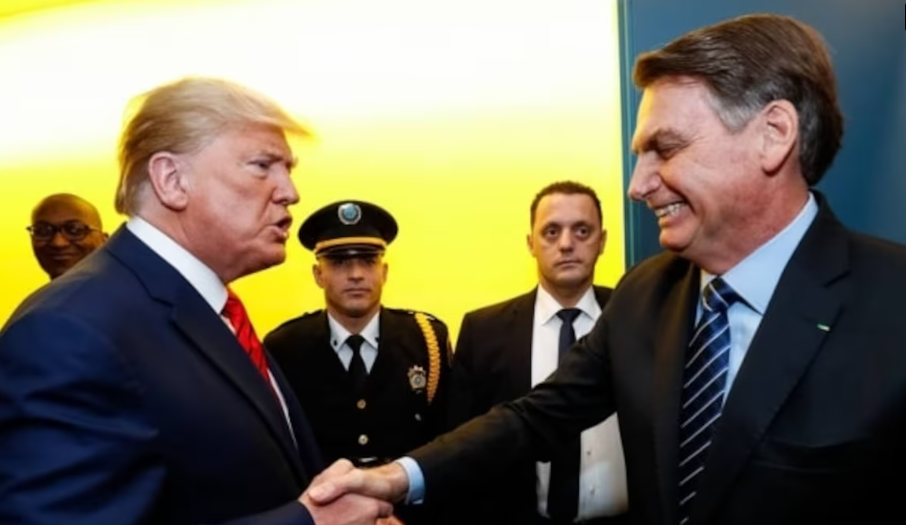 Encontro entre Bolsonaro e Trump na Assembleia-Geral da ONU em 2019.
