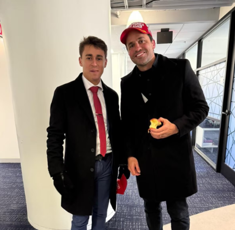 Deputado federal Nikolas Ferreira (PL-MG) e ex-coach Pablo Marçal se encontram em Washington, nos Estados Unidos.