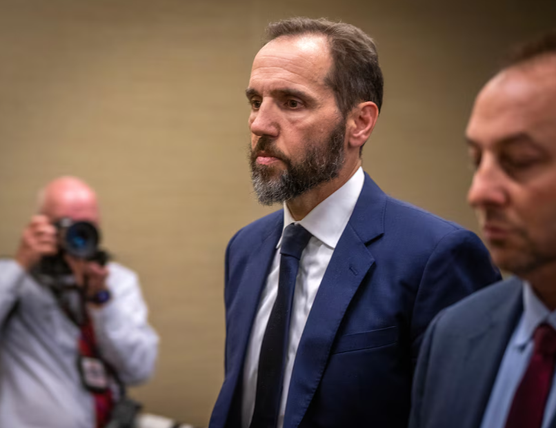 Procurador-especial Jack Smith, que apresentou duas acusações federais contra Trump. Ele renunciou no início deste mês.
