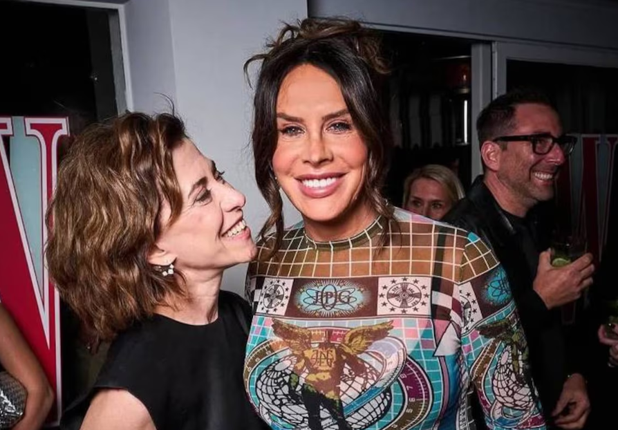 Fernanda Torres e Karla Sofía Gascón durante festa da revista W em Los Angeles, nos Estados Unidos.