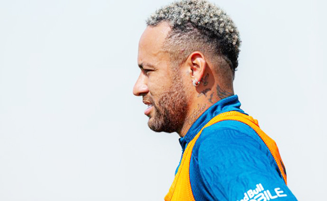 Neymar é o principal alvo do Santos na janela de transferências.