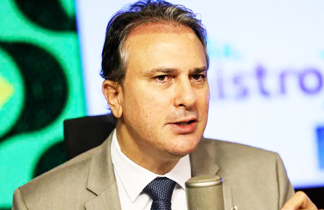 Camilo Santana é o ministro do MEC