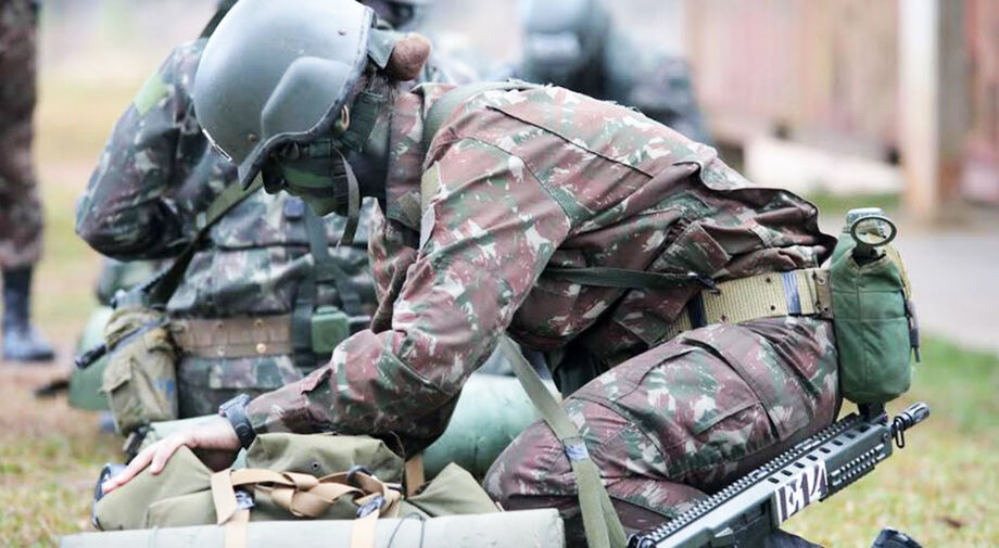 Jovens mulheres podem se alistar como voluntárias para o serviço militar inicial no Brasil até 30 de junho de 2024.