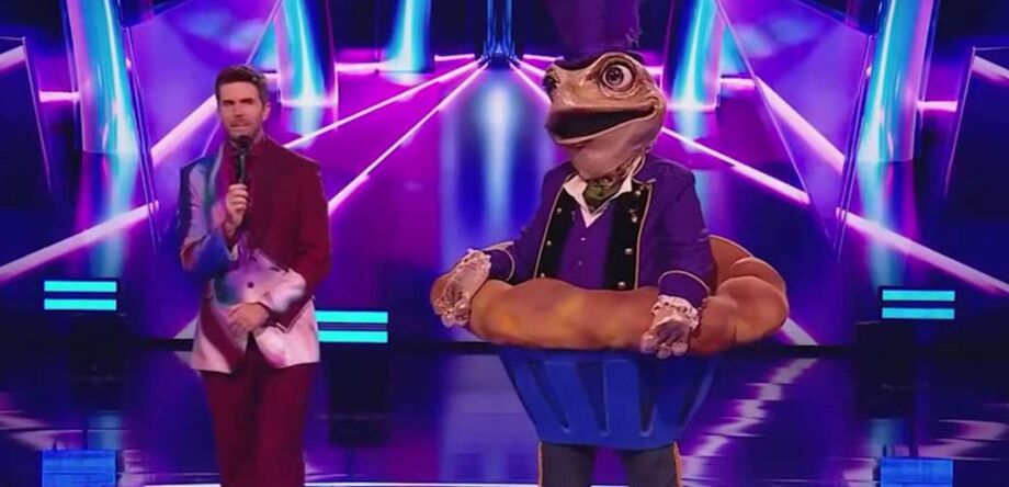 No programa, celebridades se fantasiam e escondem suas identidades enquanto cantam para os jurados e o público