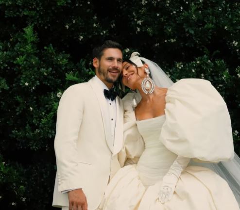 Nicolas Prattes e Sabrina Sato se casaram na sexta-feira, 10 de janeiro.