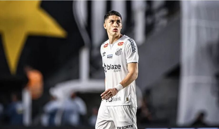 Zagueiro Jair Cunha