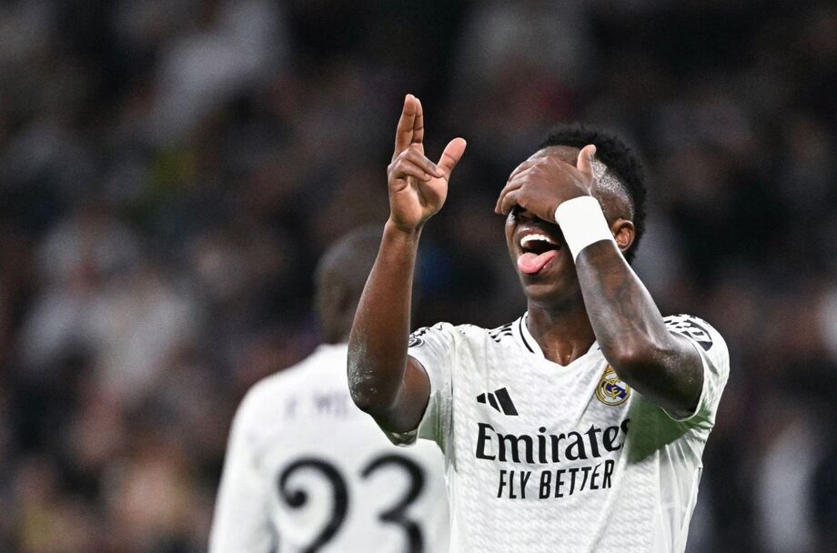 Vinícius Júnior comemora atuação e gols na vitória do Real Madrid.
