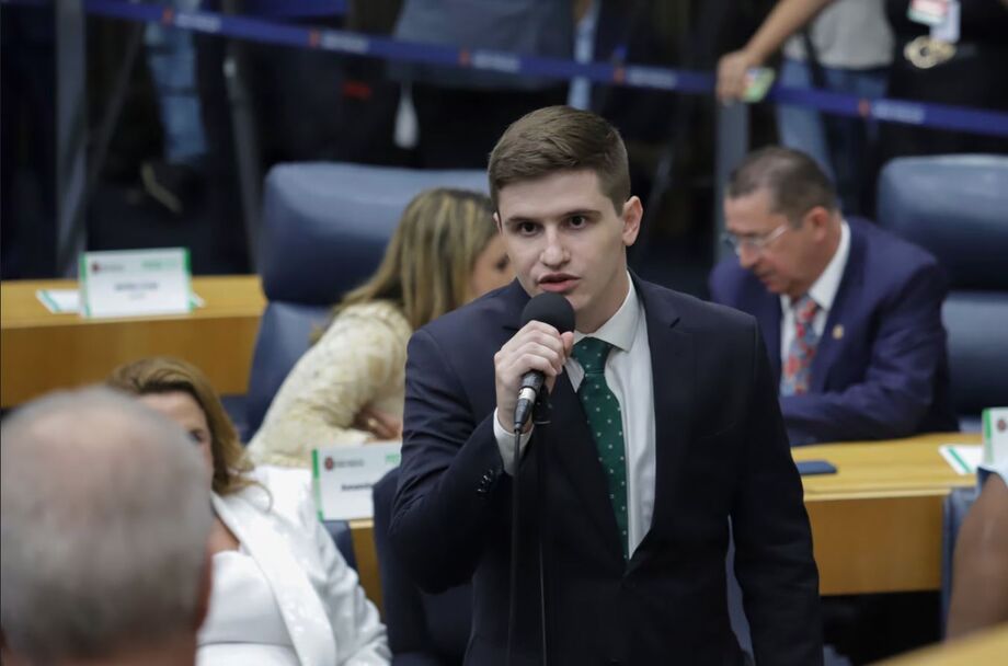 Lucas Pavanato (PL) ao ser empossado na Câmara Municipal de São Paulo