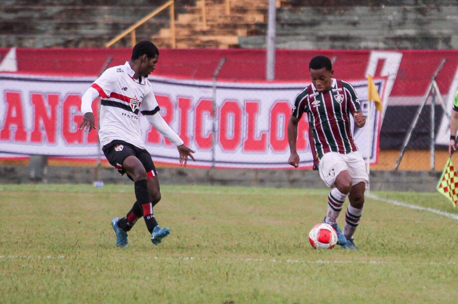 Fluminense e São Paulo se enfrentaram nesta quinta-feira, em Jaú, pela Copinha.