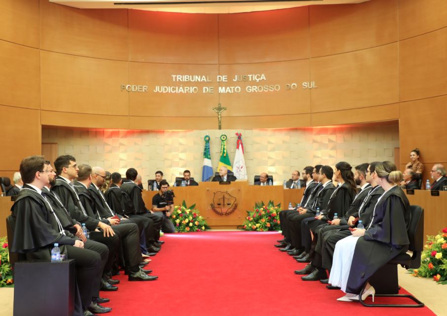 Novos juízes substitutos tomam posse no TJMS e iniciam curso de formação nesta terça