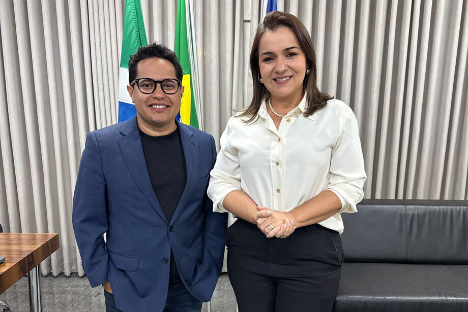 Prefeita Adriane Lopes e o presidente da Câmara, Papy, alinham governabilidade e reforçam parcerias em reunião no Paço Municipal.