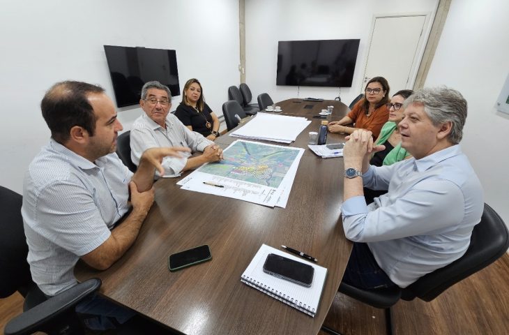 O prefeito de Porto Murtinho, Nelson Cintra Ribeiro, esteve reunido com o secretário de Estado de Meio Ambiente, Desenvolvimento, Ciência, Tecnologia e Inovação (Semadesc), Jaime Verruck