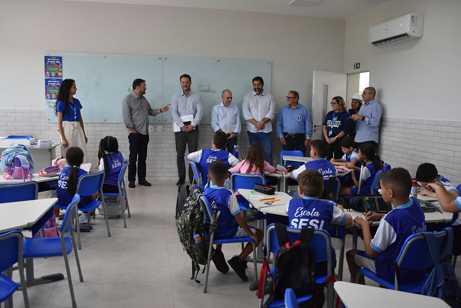 Sérgio Longen visitou a Escola Sesi em Dourados