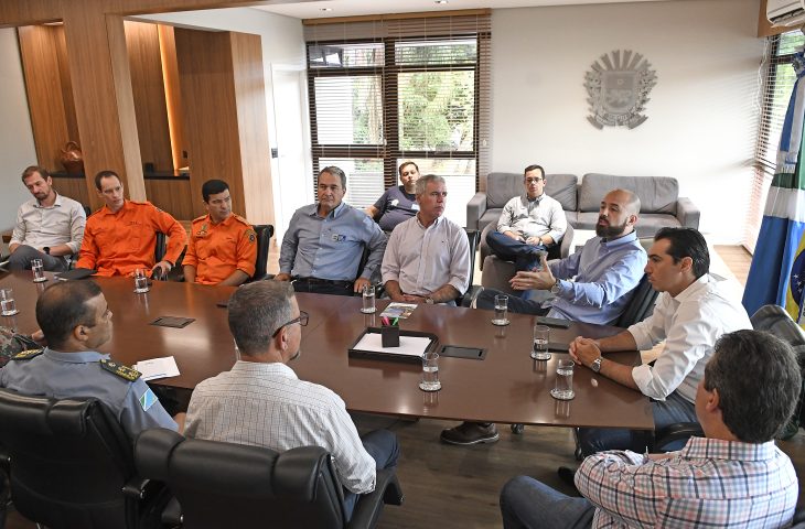 Primeira reunião do programa integrado para o Pantanal: secretários estaduais e representantes de diversas áreas discutiram critérios e ações para preservar o bioma e promover o desenvolvimento sustentável.