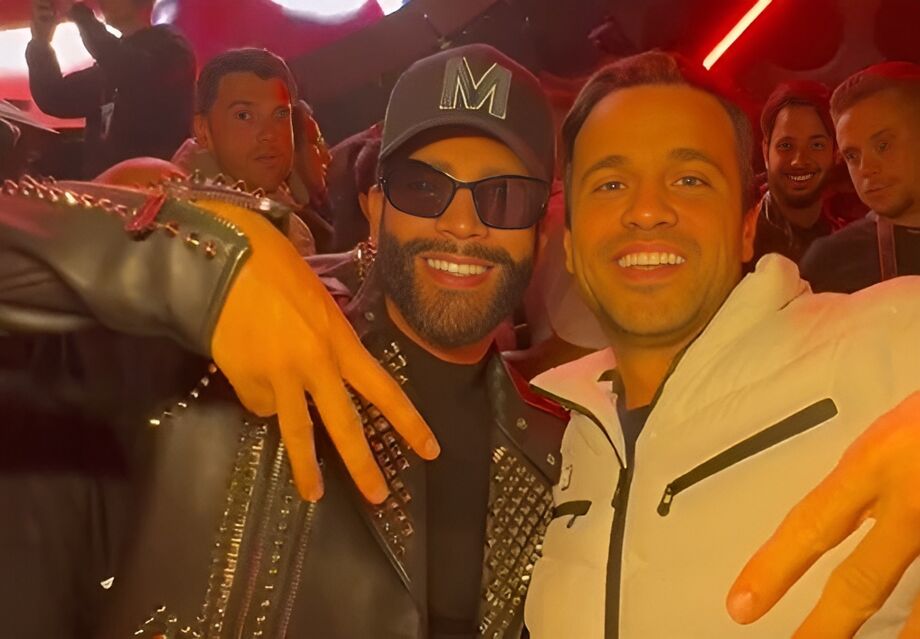 Gusttavo Lima e Pablo Marçal juntos em evento recente, fortalecendo rumores sobre uma possível chapa para a disputa presidencial de 2026.