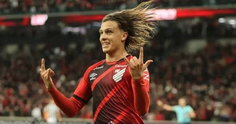 Fluminense anuncia a contratação do atacante uruguaio Cannobio, principal reforço para 2025