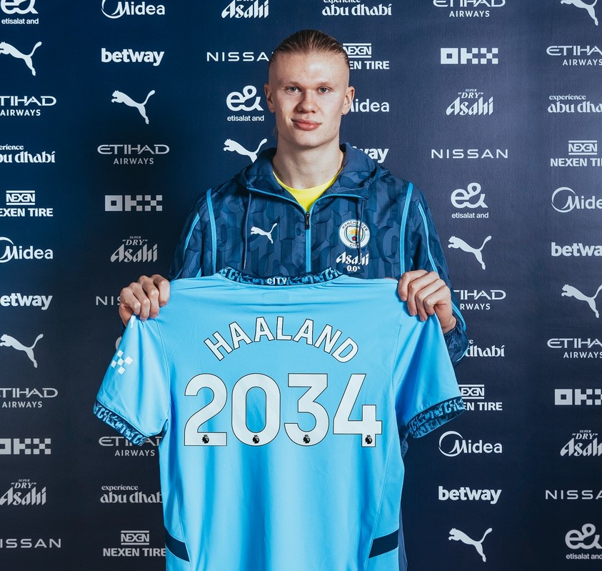 Manchester City anunciou a renovação de contrato do camisa 9 em suas redes sociais