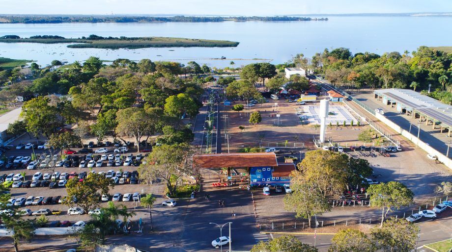 Embora o acesso à rampa esteja suspenso durante o período de obras, as demais áreas do balneário, que é um dos principais pontos de lazer e turismo do município, permanecerão abertas para o público