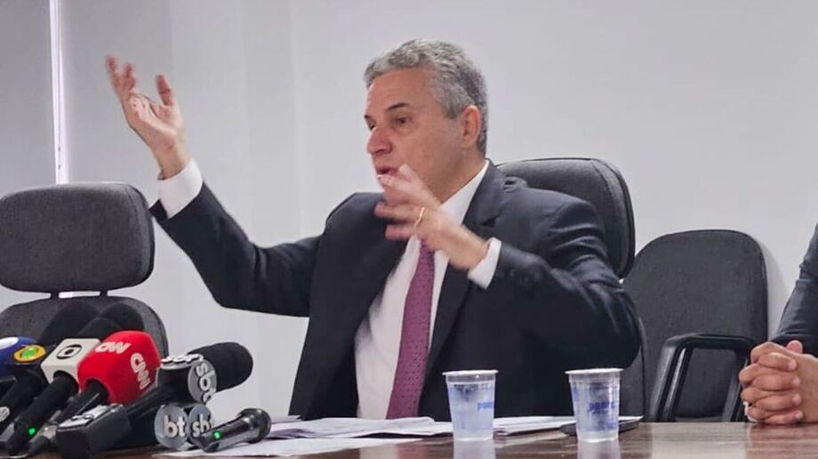 Fábio Pinheiro Lopes, afastado do comando do Deic, nega acusações
