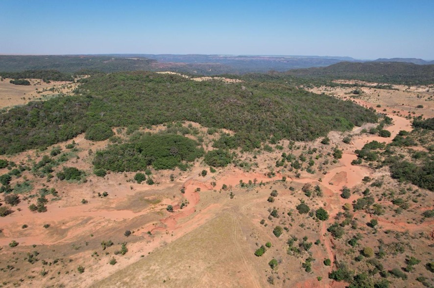 Vista aérea da Bacia do Rio Taquari revela áreas degradadas que serão alvo do projeto de restauração.