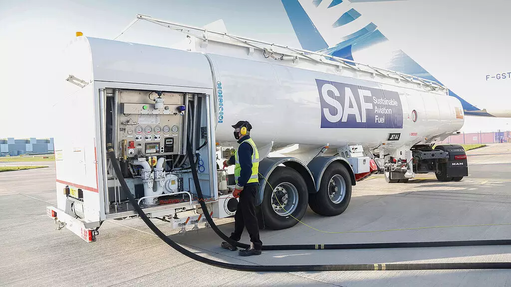 Aeronave da fabricante europeia Airbus é abastecida com o biocombustível de aviação