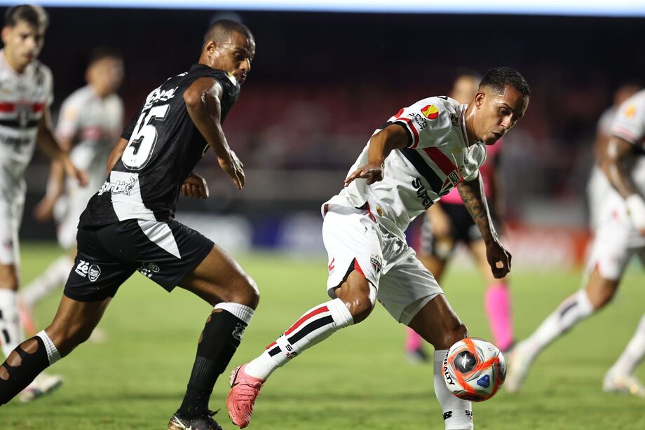 São Paulo levou virada da Ponte Preta em casa e complicou o Palmeiras
