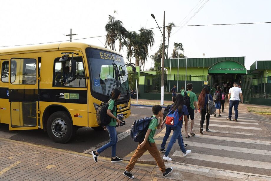 Com avanços em infraestrutura e ampliação do Ensino em Tempo Integral, REE dá início a mais ano de atividades