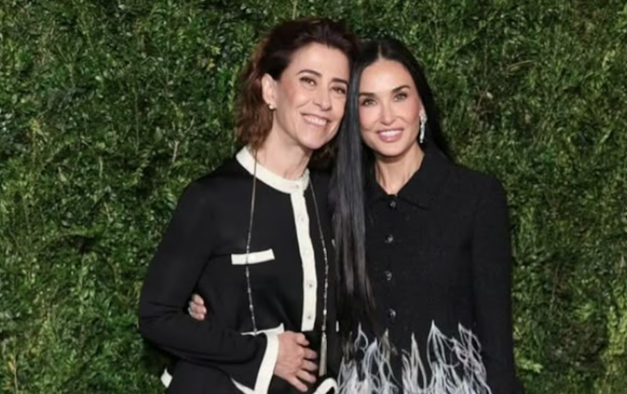 Fernanda Torres publica foto com Demi Moore em evento pré-Bafta.