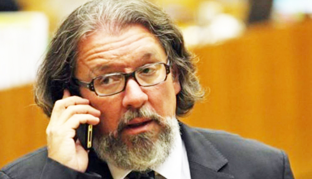 Advogado criminalista Antônio Carlos de Almeida Castro, o Kakay, divulga carta com críticas ao governo Lula; ele integra grupo de juristas ligado ao petista