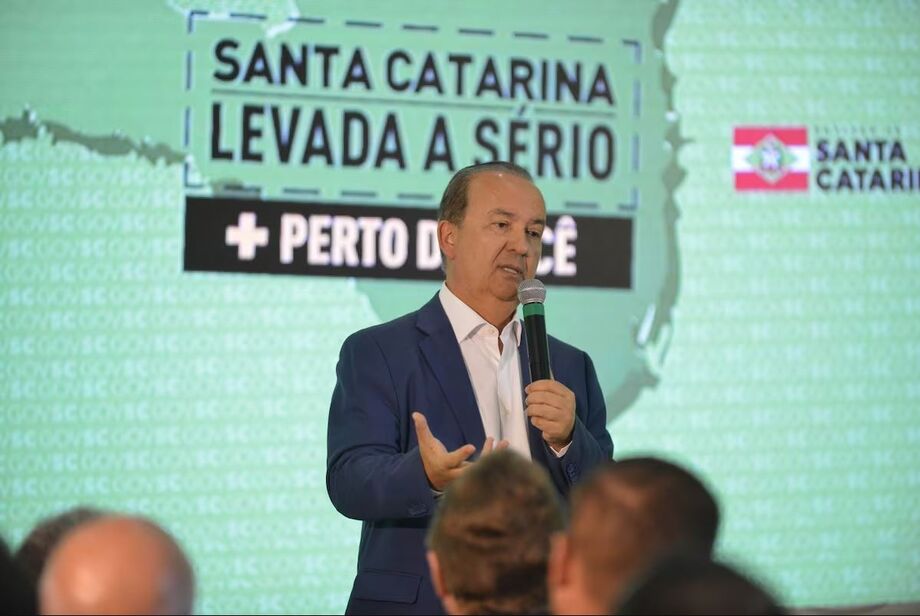 O governador catarinense Jorginho Mello (PL) .