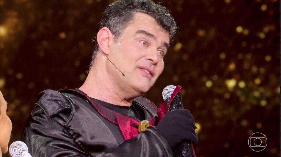 Carmo Dalla Vecchia foi desmascarado como personagem Vlad no 'The Masked Singer Brasil 2025'