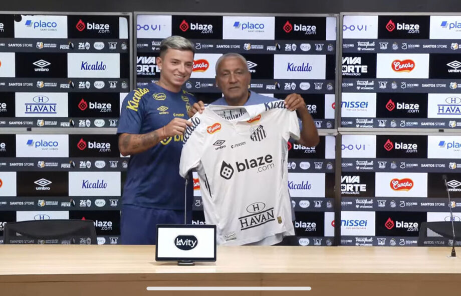 Barreal foi apresentado pelo Santos