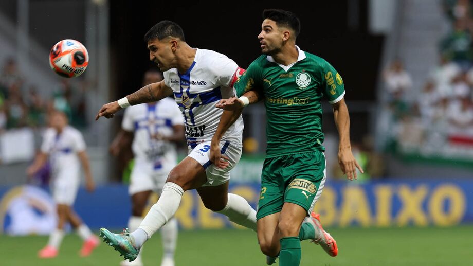 Palmeiras e Água Santa se enfrentaram no Mané Garrincha.