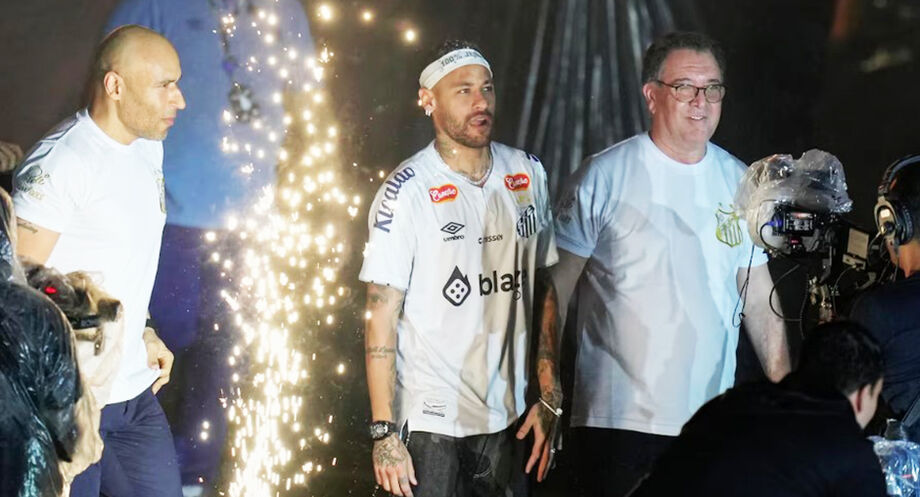 Neymar foi apresentado na Vila Belmiro na última sexta-feira